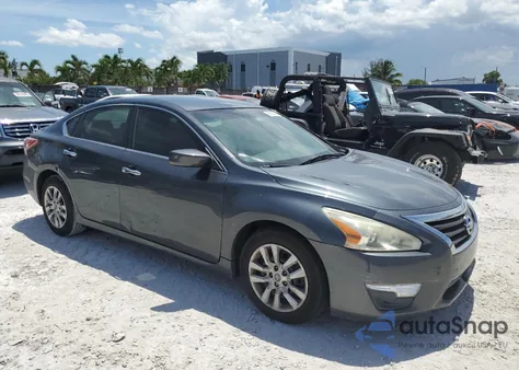 2013 Nissan Altima 2.5 z USA, uszkodzony, nr VIN 1N4AL3AP4DC251865